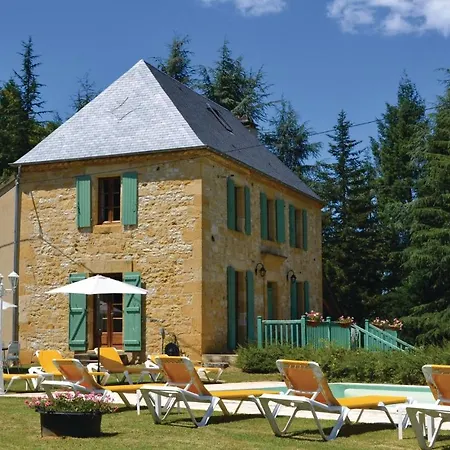 Stunning In With 4 Bedrooms, Wifi And Private Swimming Pool *