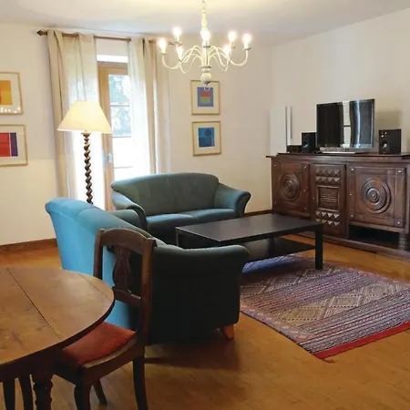 Stunning In With 4 Bedrooms, Wifi And Private Swimming Pool Dom wakacyjny Gourdon