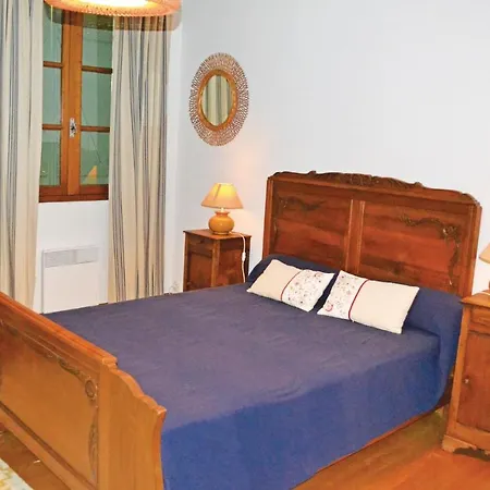 Stunning In With 4 Bedrooms, Wifi And Private Swimming Pool *